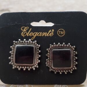 Elegante' Vintage Clip Earrings**Black Large Squares In Silver Filigree**